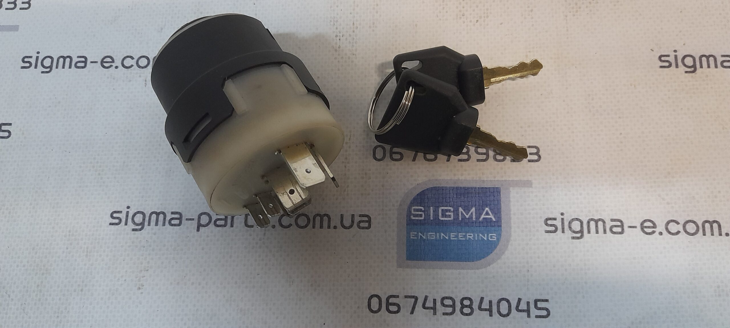 Замок запалення (замок зажигания) JCB 3 Сх 4 Сх  701/80184 +2 ключа, перемикач запалювання, переключатель